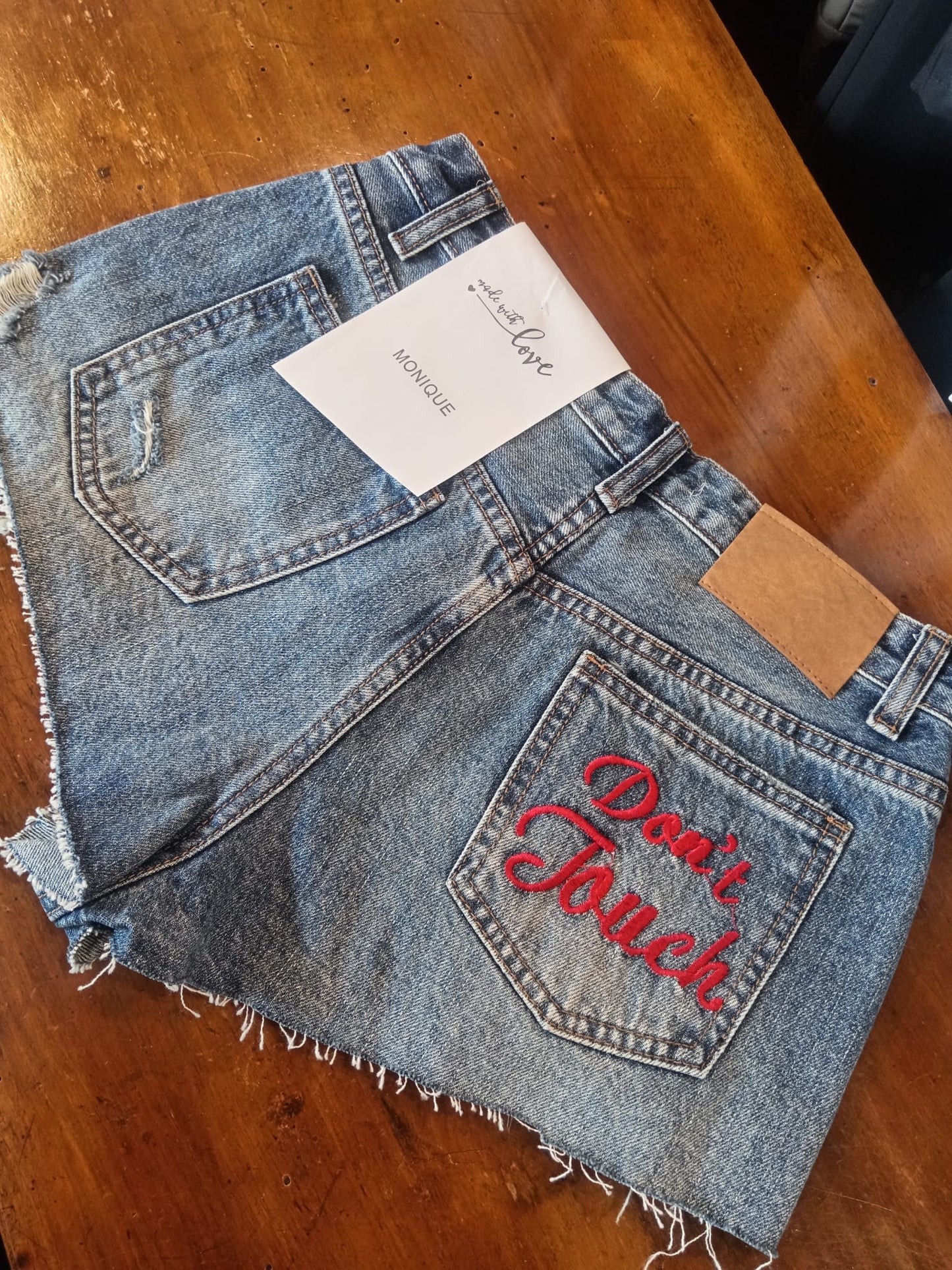 Shorts Don’t touch