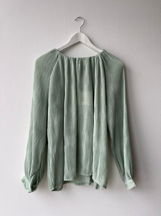 Madonna neckline shirt