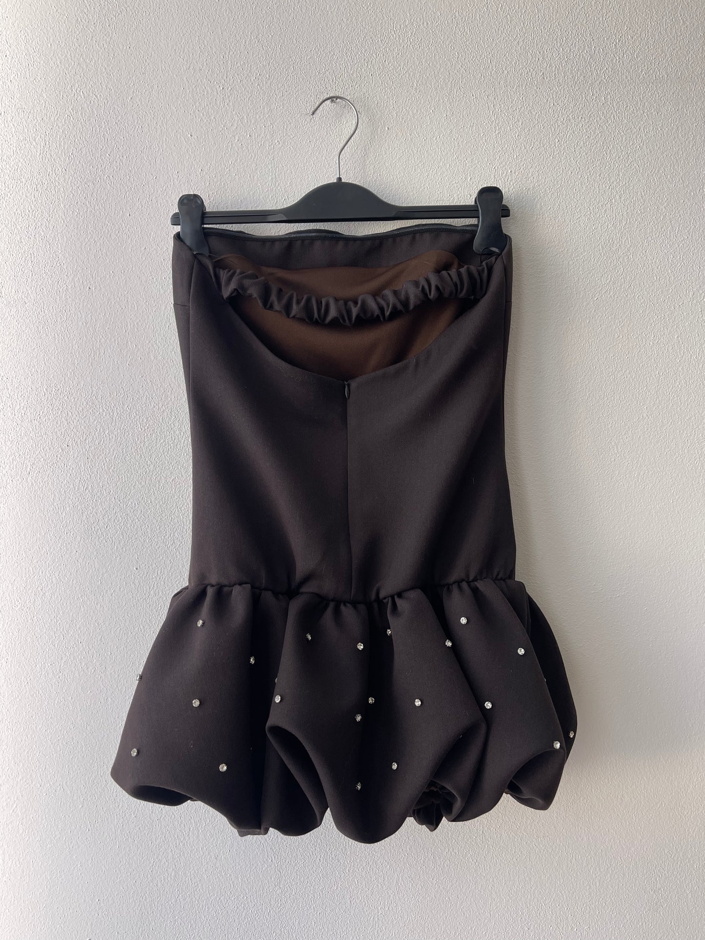 Abito marrone gonna balloon