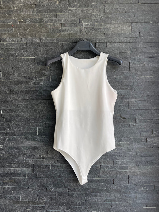 High-necked tank top body