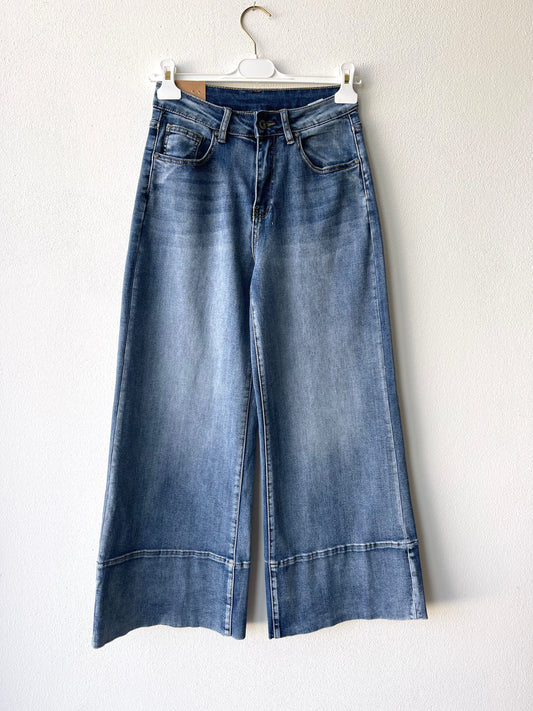 Jeans svasato orlo alto