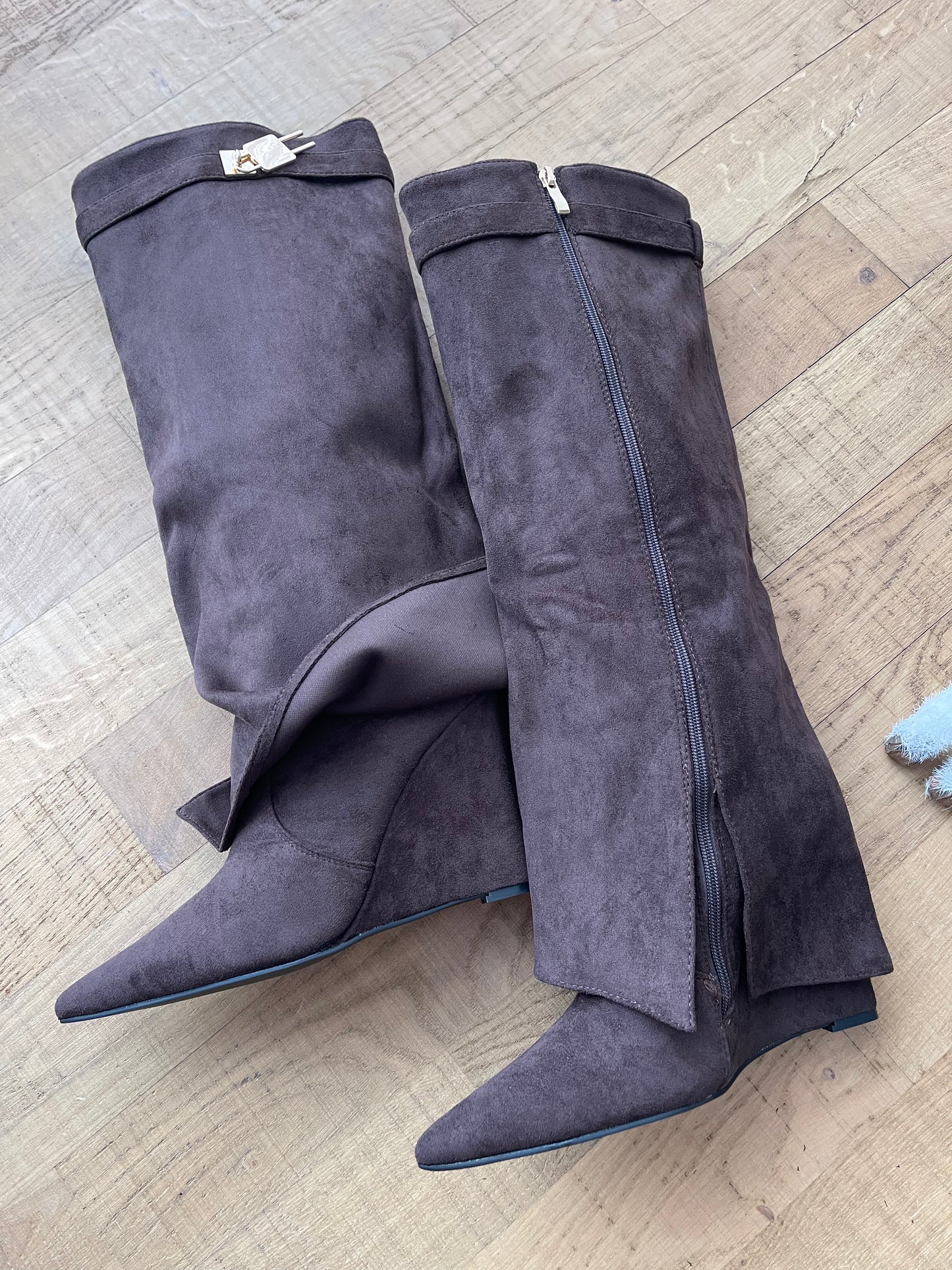 Stivale gyven scamosciato brown