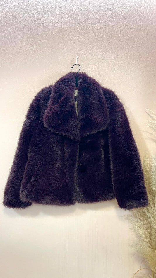 Pelliccia bordeaux pelo raso