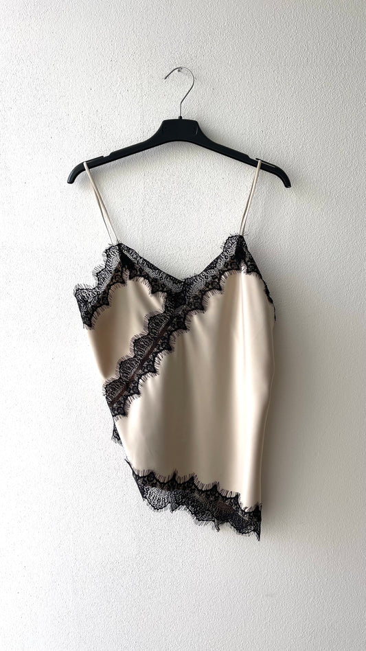 Top lingerie asimmetrico